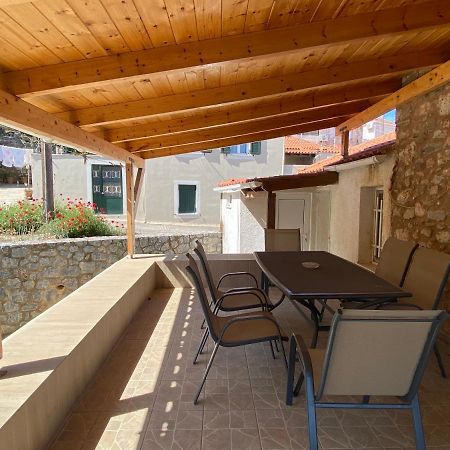 Vila Barbajonn'S Stone House Monemvasía Exteriér fotografie